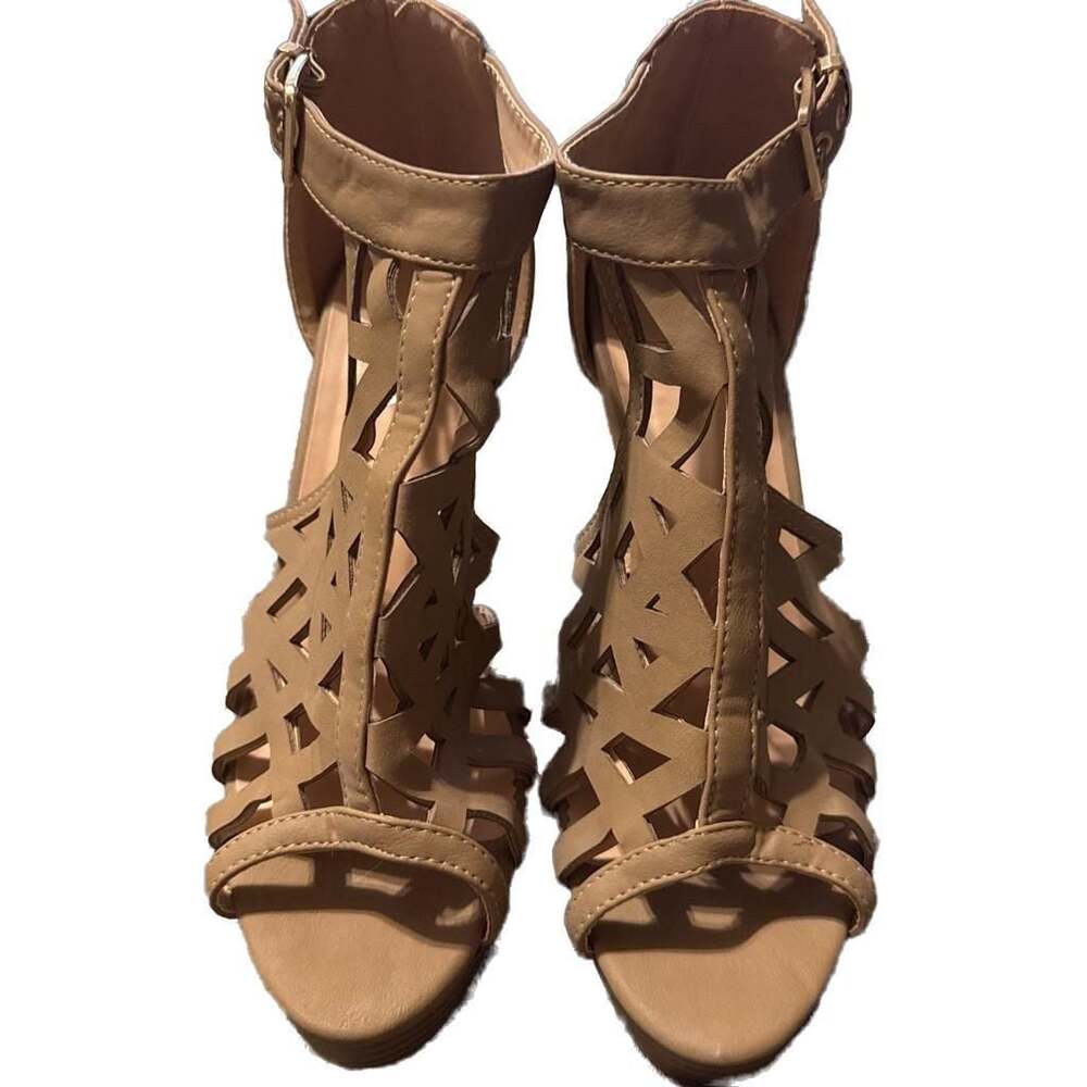 Top Moda Women's  Bonica 1 Tan Cut Out Stacked Caged Style Heel